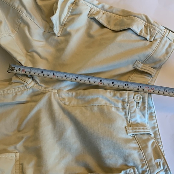 TNA Supply  Cargo Pant. Color is Gd humus beige. Size 4 short version. - Picture 10 of 16